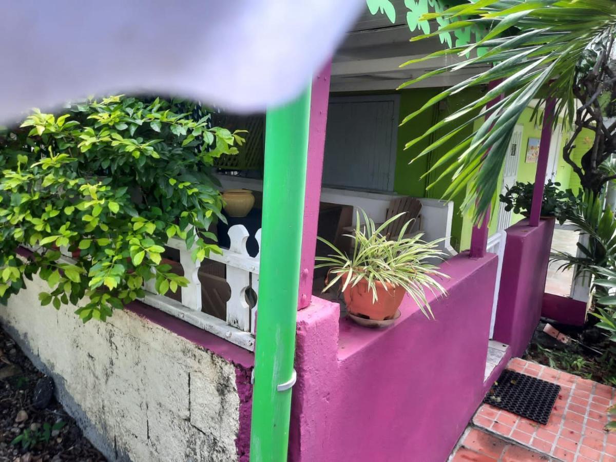 Le Jardin De Massieux Apartment Bouillante Ngoại thất bức ảnh